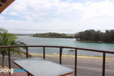 Braemar 7 On The Lake! - Accommodation Cairns 4