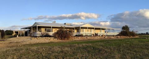 A Better Life Animal Sanctuary FarmStay Private Two Bedrooms Lounge Room & Bathroom & Toilet Shared Kitchen - Accommodation Cairns 0