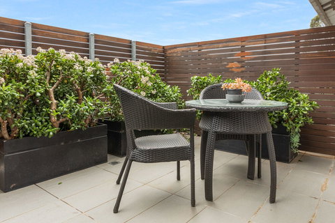 Urban Rest - Banq - Accommodation Cairns 0