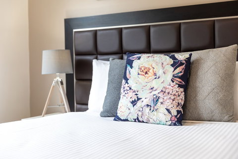 Urban Rest - Banq - Accommodation Cairns 1