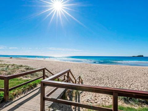 Breakers At Mudjimba Beach - Accommodation Cairns 2