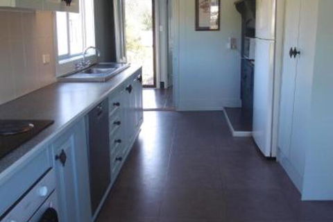 Old Schoolmasters Cottage On The Barrington River - Accommodation Cairns 5