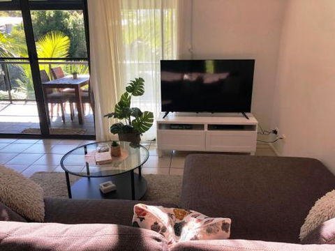 Baden 86 Rainbow Shores Walk To Beach Top Floor Air Conditioned Unit - Accommodation Cairns 2