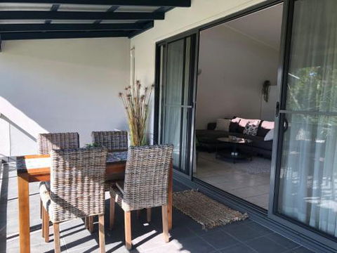 Baden 86 Rainbow Shores Walk To Beach Top Floor Air Conditioned Unit - Accommodation Cairns 4