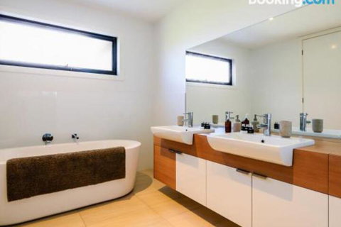 Villa Isola - Accommodation Cairns 1