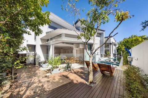 Ultimate Light & Space Noosa Heads - Accommodation Cairns 5