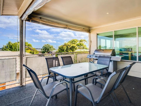 Cuttriss By The Beach - Accommodation Cairns 6