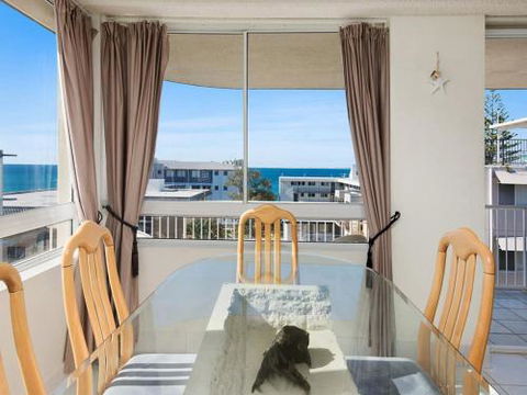 Unit 3 Casand Chase Kings Beach - Accommodation Cairns 0