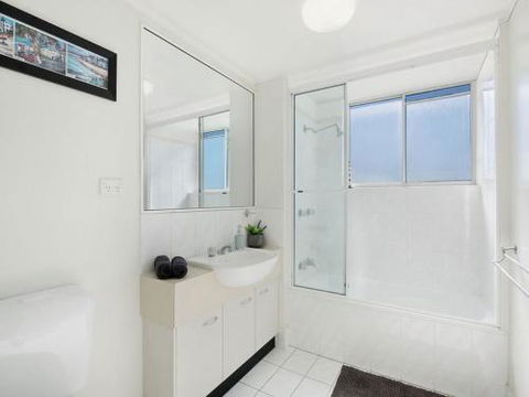 Unit 3 Casand Chase Kings Beach - Accommodation Cairns 5