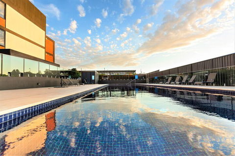 Enjoy Penthouse Living In The CBD - Accommodation Cairns 0