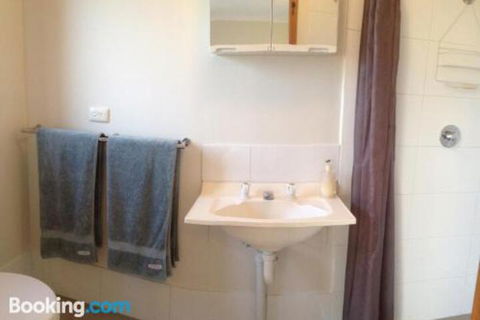 Bombora Self Contained Studio - Accommodation Cairns 4