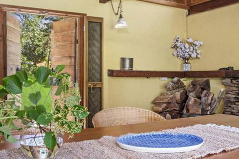 Jalscene - Accommodation Cairns 1