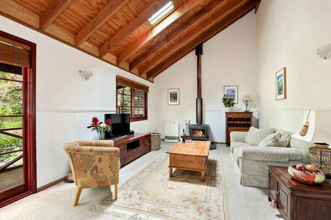 Mountain Den - Accommodation Cairns 2