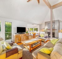 Iluka at Hyams Beach 4pm Check Out Sundays - Accommodation Cairns