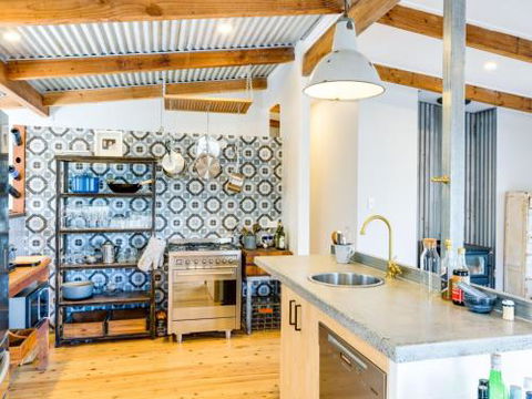 Newtown At The Beach 4pm Check Out Sundays - Accommodation Cairns 0