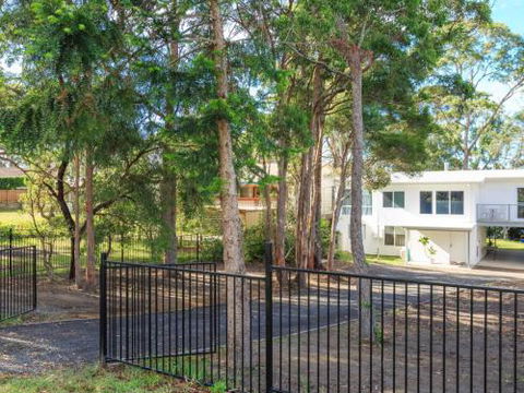 Newtown At The Beach 4pm Check Out Sundays - Accommodation Cairns 3