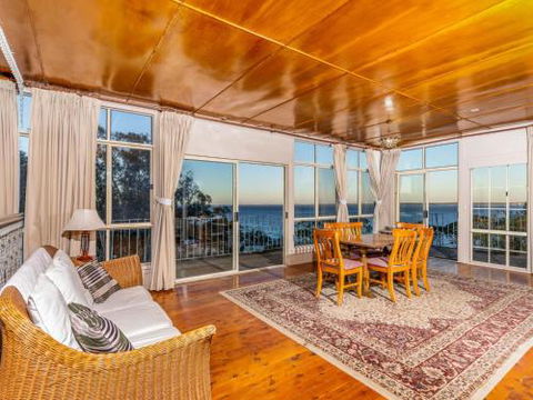 Sea Point At Hyams Beach 4pm Check Out Sundays - Accommodation Cairns 3