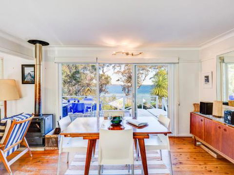 The Shack At Palm Beach 4pm Check Out Sundays - Accommodation Cairns 6