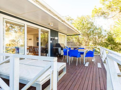 The Shack At Palm Beach 4pm Check Out Sundays - Accommodation Cairns 3