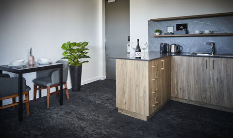 The Remington Orange - Accommodation Cairns 5