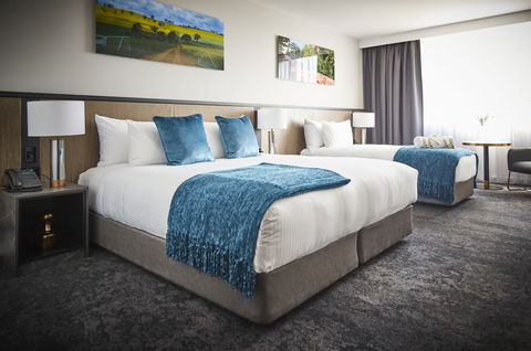 The Remington Orange - Accommodation Cairns 1