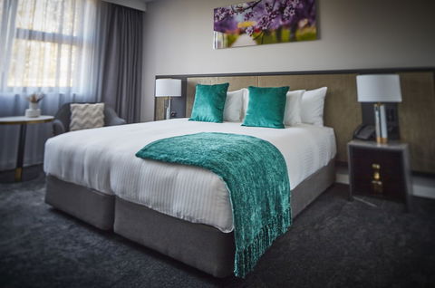 The Remington Orange - Accommodation Cairns 3