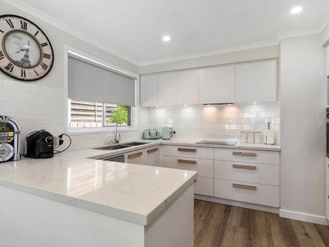 Rosebud Family Escape On Laurens - Accommodation Cairns 2