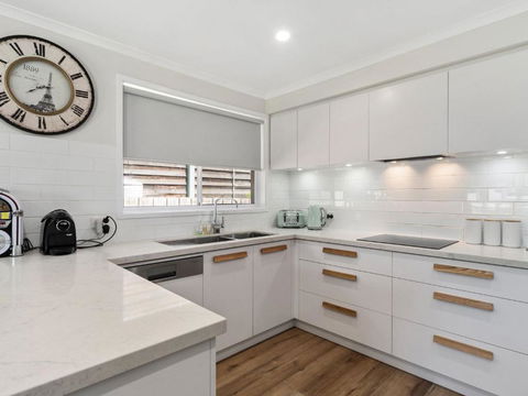 Rosebud Family Escape On Laurens - Accommodation Cairns 3