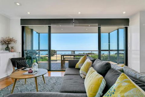 Coastal Point Aldinga Beach - Accommodation Cairns 0