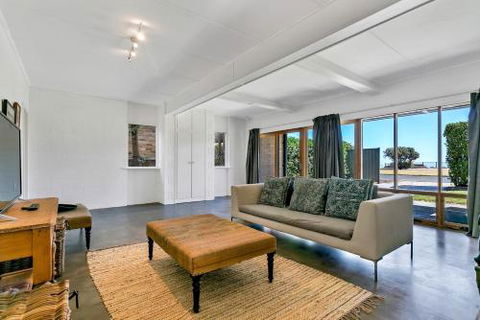 Coastal Point Aldinga Beach - Accommodation Cairns 1