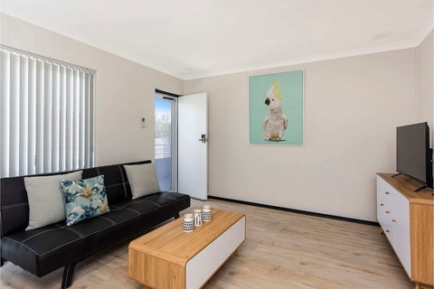 Executive 1BR Suite - Close To Foreshore & Cbd - Accommodation Cairns 3