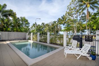 Oceansprey Beachfront Apartments - Accommodation Cairns 1