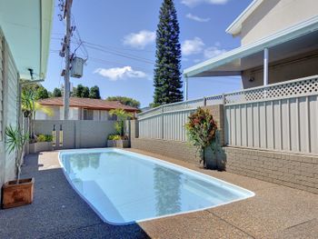 Blue Swimmer 33 Danalene Parade - Accommodation Cairns 4
