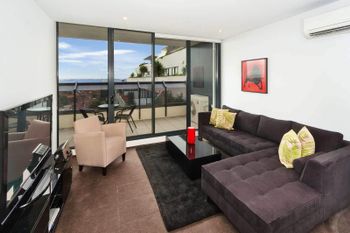 Location Views & Style - Accommodation Cairns 0