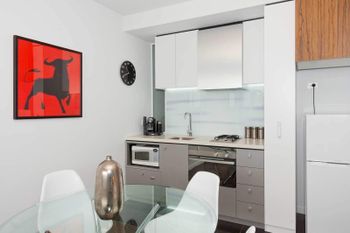 Location Views & Style - Accommodation Cairns 2