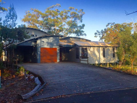 The Holiday House - Accommodation Cairns 2
