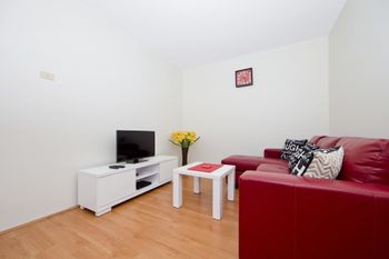 Thurlow Avenue Unit 3 / 09 - Accommodation Cairns 0