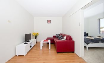 Thurlow Avenue Unit 3 / 09 - Accommodation Cairns 6