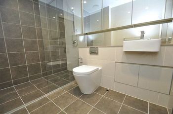 Sydney CBD 202 Bat Furnished Apartment - Accommodation Cairns 3