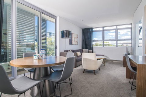 2bed Apartment! Modern Home For 4 At Chatswood - Accommodation Cairns 4