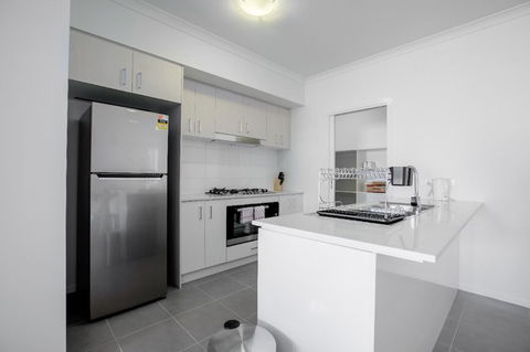 Big Family Fun@ 4 Bedrooms House In Point Cook - Accommodation Cairns 5