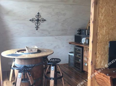 Bruny Island Accommodation 43 Degrees Beachside Studio Spa Apartments (1) - Accommodation Cairns 5