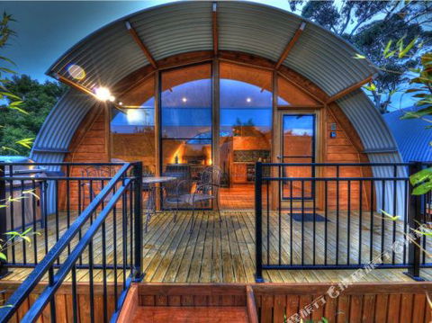 Bruny Island Accommodation 43 Degrees Beachside Studio Spa Apartments (1) - Accommodation Cairns 3