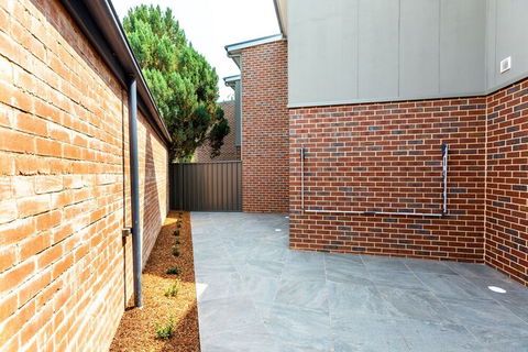 Wagga Apartments 1 - Accommodation Cairns 2