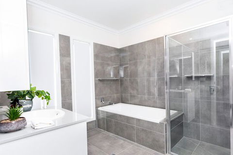 Wagga Apartments 1 - Accommodation Cairns 6