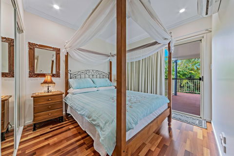 Bay Breezes - Cannonvale - Accommodation Cairns 6