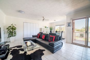 1 Bedroom Gold Coast Beachside Apt W AC + Parking - Accommodation Cairns 3