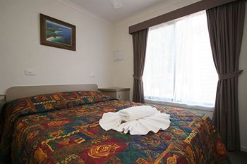 Wallamba River Holiday Park - Accommodation Cairns 2