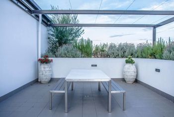 Vibrant City Pad - Accommodation Cairns 6