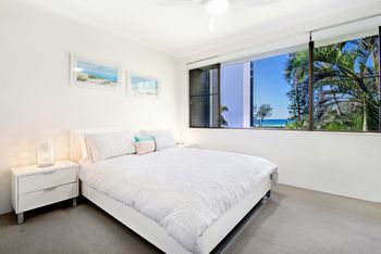 Beachside Escape In Stunning Surfers Paradise - Accommodation Cairns 3